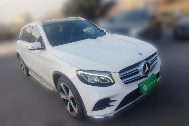 Used Mercedes-Benz GLC 2019 Facelift GLC 260 L 4MATIC Luxury Model Front Right 45 Deg