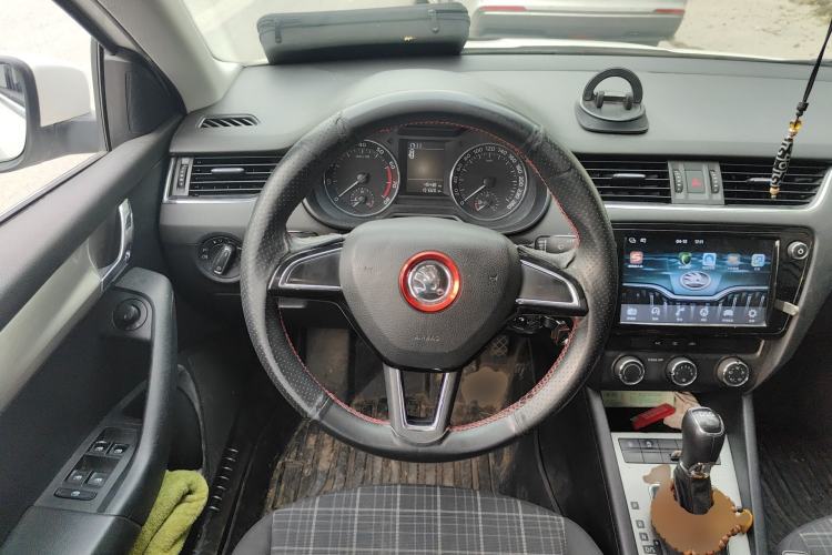 Used Skoda Octavia 2018 TSI230 DSG Comfort Edition Steering Wheel