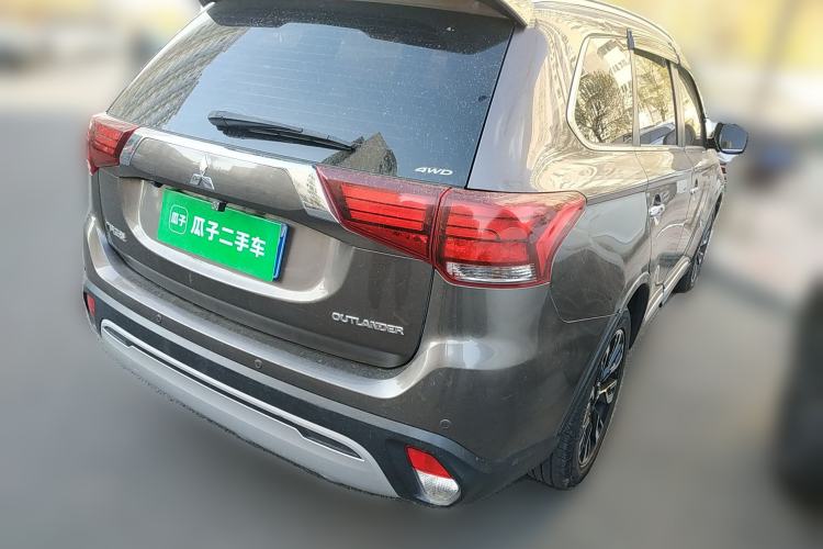 Used Mitsubishi Outlander 2020 2.4L 4x4 Zhi Xiang Edition 5 Seats
