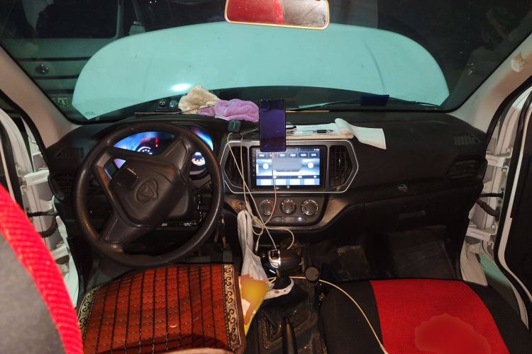 Used CHANGAN KAICHENG Ruixing EM80 2024 Comfort-Style 6-Seater 41.86 kWh
