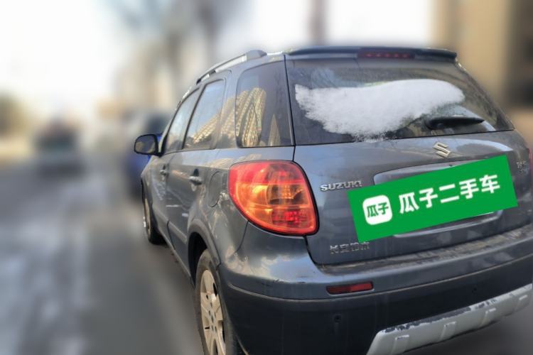 Used Suzuki SX4 2012 Ruiqi 1.8L Automatic Sport Model
