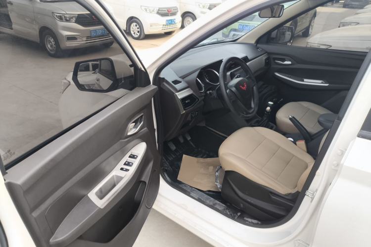 Used Wuling Hongguang 2021 1.5L S Comfort Edition LAR Driver Seat