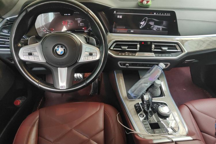 Used BMW X5 2022 xDrive 40Li M Sport Package
