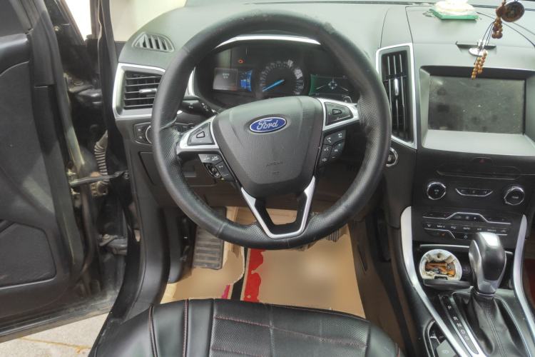 Used Ford Edge 2016 EcoBoost 245 Four-Wheel Drive Titanium Edition 7-Seater
