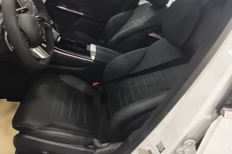 Used Mercedes-Benz GLC 2024 Refreshed GLC 300 L 4MATIC Dynamic Version 5 Seats