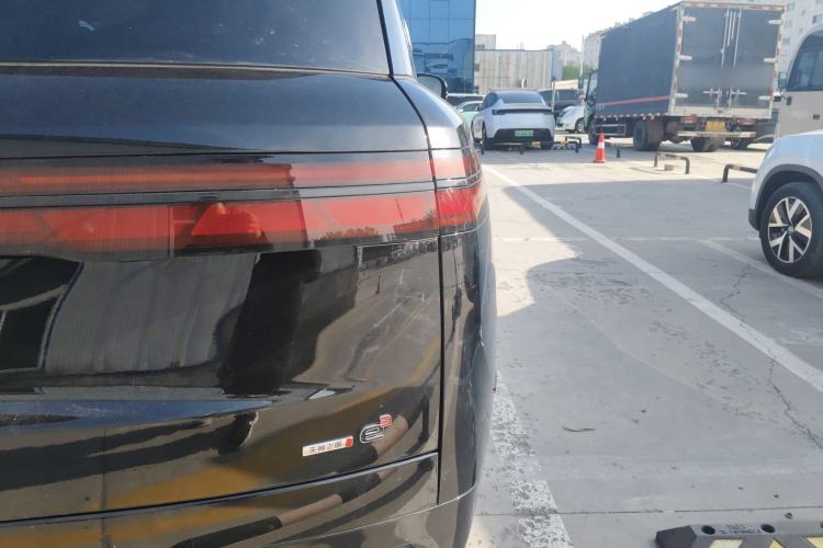 Used Denza N9 2025 Flagship Model
