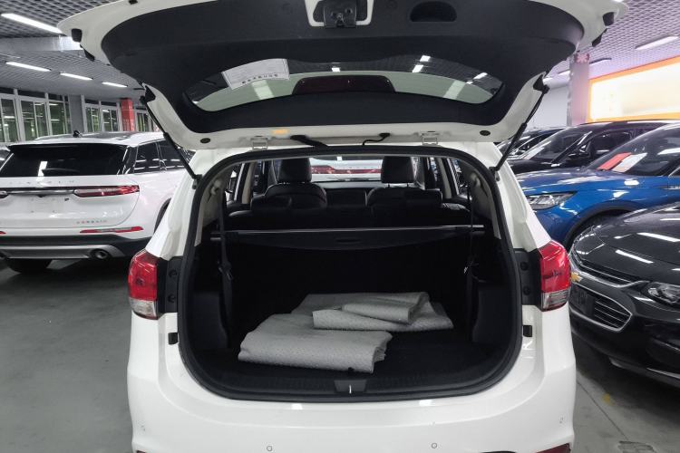 Used Kia Carens 2013 2.0L 7-Seater Automatic Comfort Edition China V Standard
