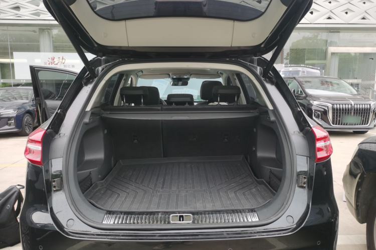 Used Hongqi HS5 2022 Revised Version 2.0T Smart Connect Flagship Edition
