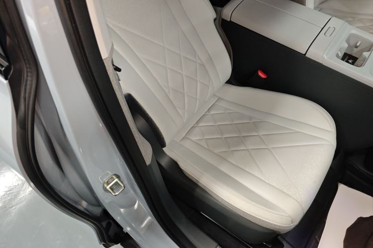 Used ARCFOX Kaola 2023 Family Edition Pro
