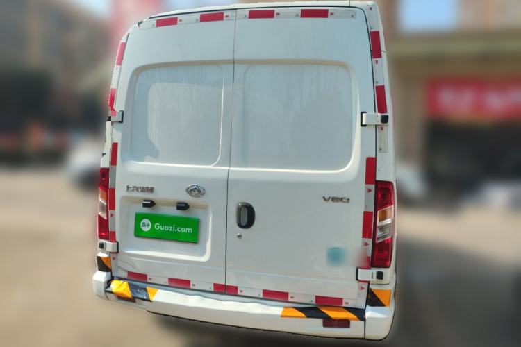 Used SAIC MAXUS Xintu V80 2021 2.0T Manual Classic City Delivery King Short Wheelbase Mid-Roof Design 3 Seats