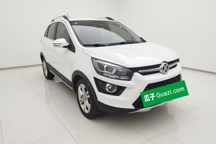 Used BAIC Senova X25 2015 1.5L manual Comfort trim level