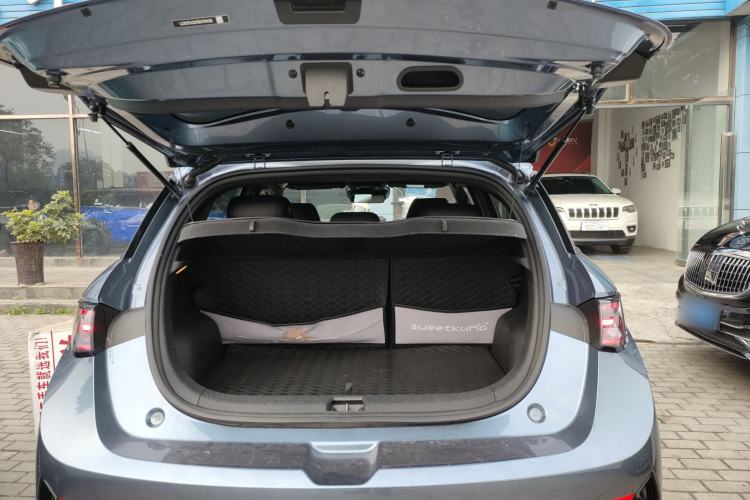Used BYD Dolphin 2025 Intelligent Driving Version 410 km Fashion Edition

