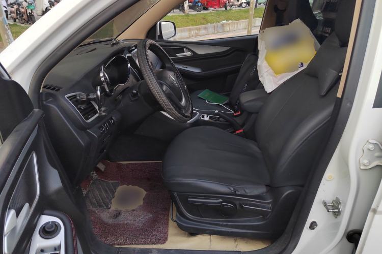 Used Baojun 560 2016 1.5T Manual Comfort Edition
