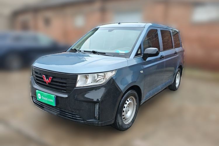 Used Wuling Hongguang PLUS 2019 1.5T Manual Standard Version 7 Seats