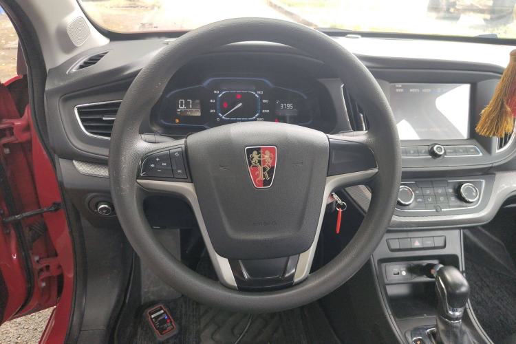 Used Roewe 360 2015 1.5L Automatic Luxury Edition
