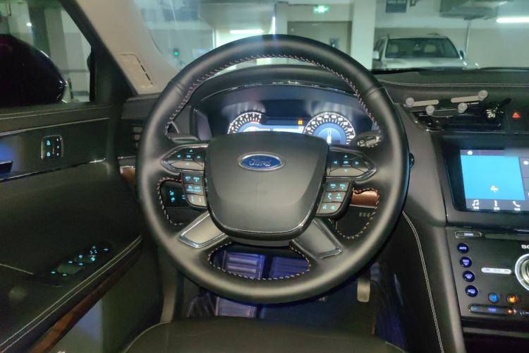 Used Ford Taurus 2017 EcoBoost 325 V6 Flagship Model
