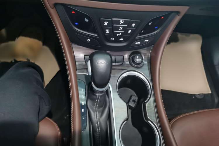 Used Buick Envision 2018 20T Two-Wheel-Drive Elite Model