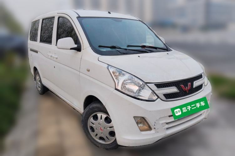 Used Wuling Rongguang V 2015 1.5L Base Version
