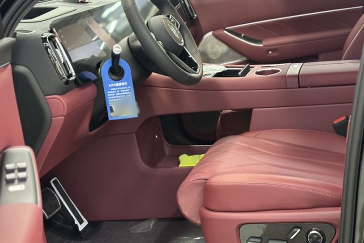 Used Hima AITO M8 2025 Extended-Range Max+ Version 53.4 kWh 6-Seater Edition