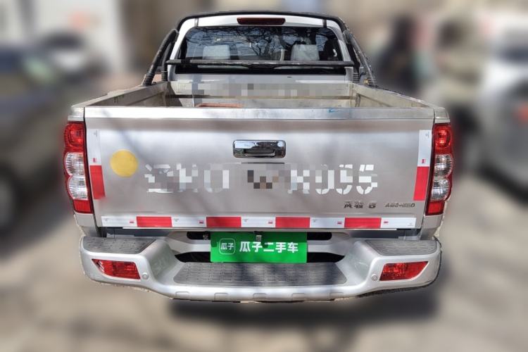 Used Great Wall Wingle 5 2017 2.0T European-spec Diesel Two-Wheel-Drive Entry-Level Big Double-Cab GW4D20D Rear