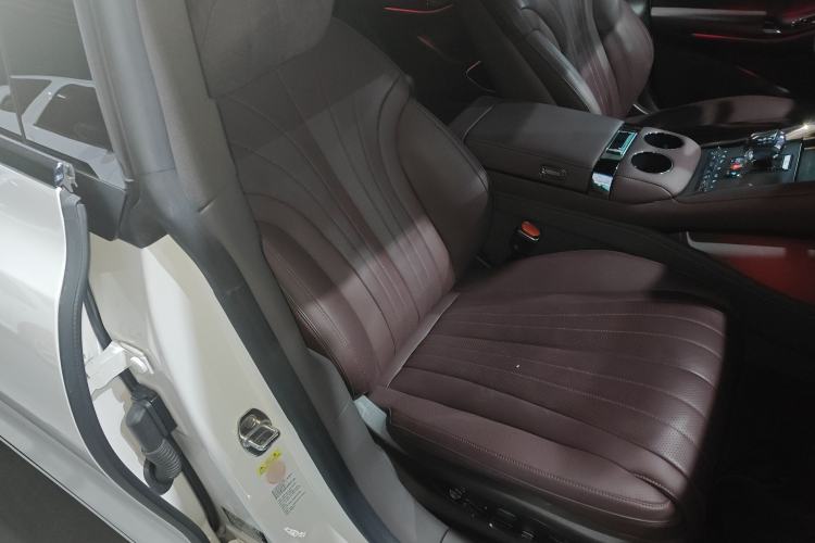 Used Denza Z9GT 2024 1100 Four-Wheel Drive Ultra Version
