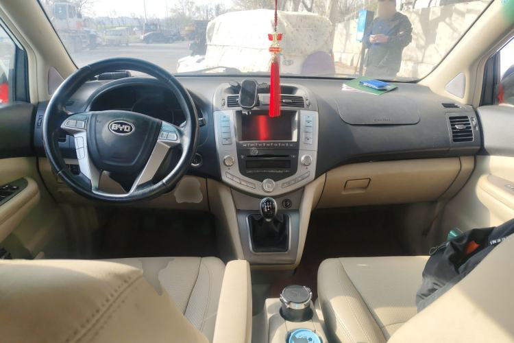 Used BYD S6 2012 2.0L Manual Luxury Version