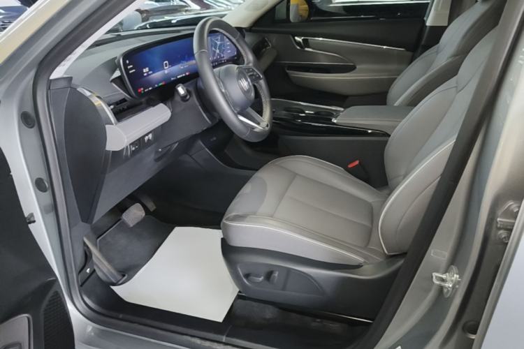 Used Buick E5 2025 Model 620KM Prestige Edition
