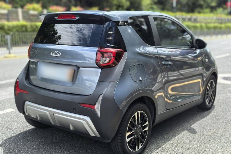 Used Chery Little Ant 2022 Revised Version Sweet Pink Edition Half-Sugar Version Lithium Iron Phosphate 30.7 kWh 30 kW 301 km