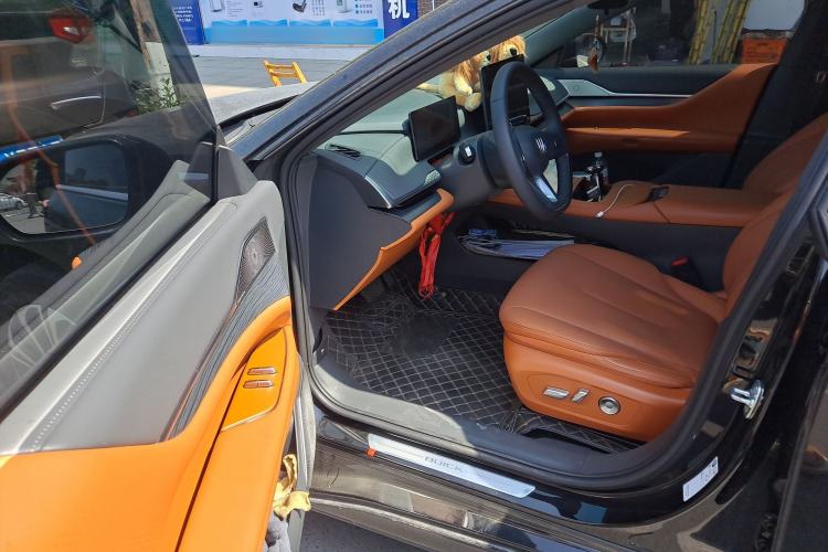 Used Buick L7 2025 Model Luxury Edition