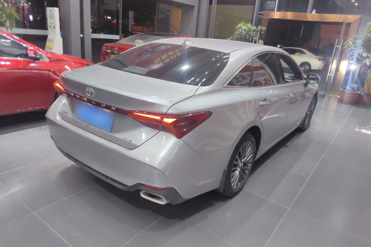 Used Toyota Avalon 2019 2.0L XLE Premium Edition China VI
