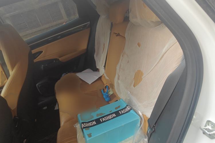 Used Geely Galaxy L7 2024 1.5T 115 km MAX Dragon Edition Left Rear Seat