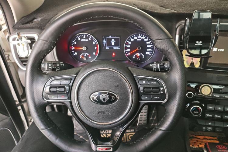 Used Kia KX5 2016 1.6T Automatic Two-Wheel Drive DLX Steering Wheel