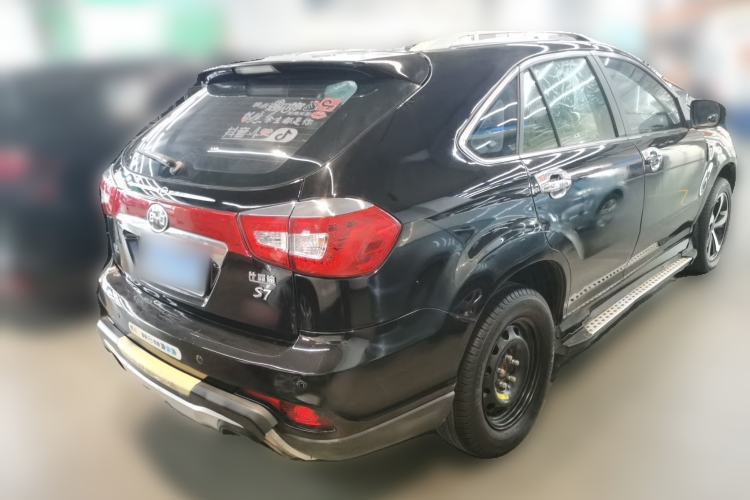 Used BYD S7 2015 2.0T Upgraded Automatic Flagship Version Rear Right 45 Deg