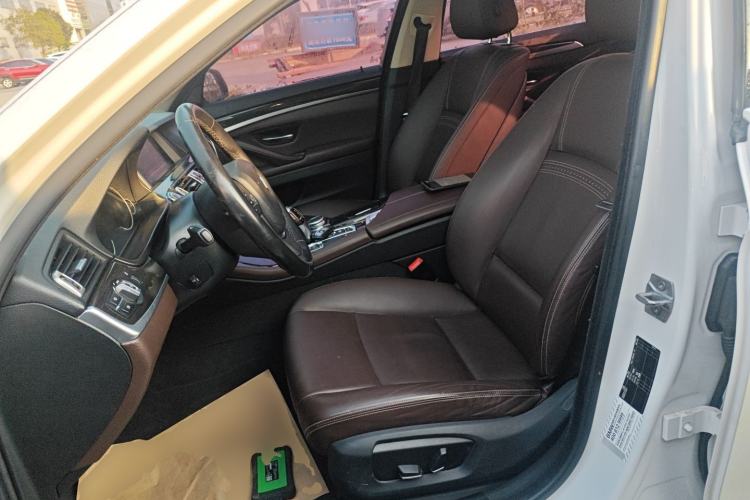 Used BMW 5 Series 2017 525Li Luxury Design Package Left Front Seat