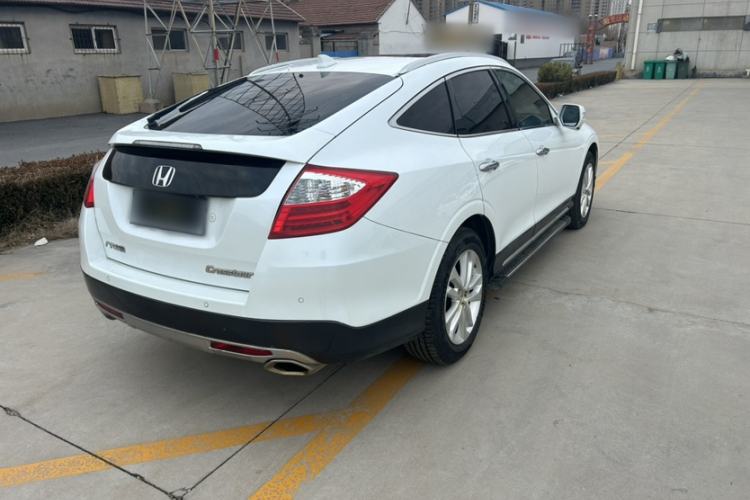 Used Honda Crosstour 2014 2.4L Luxury Edition Exterior 6