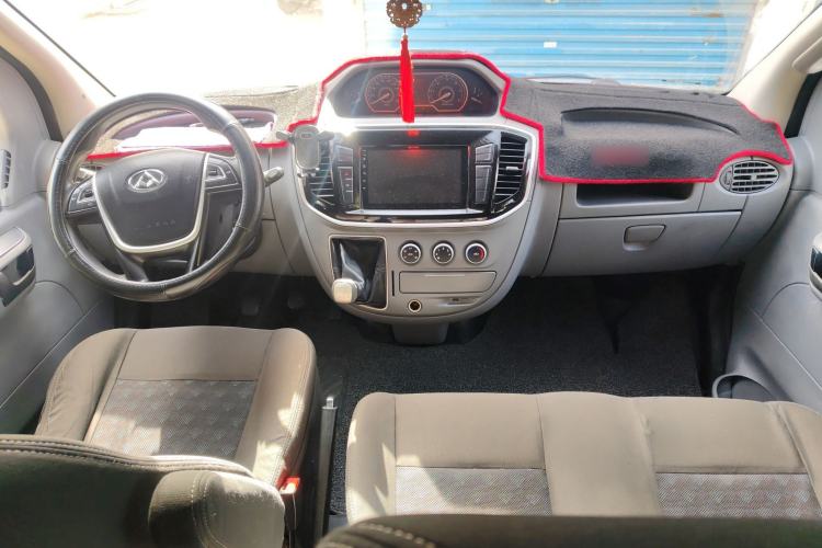 Used SAIC MAXUS Xintu V80 2018 2.5T 6-Speed Manual Aoyuntong Short Wheelbase Mid-Height 5-6 Seater