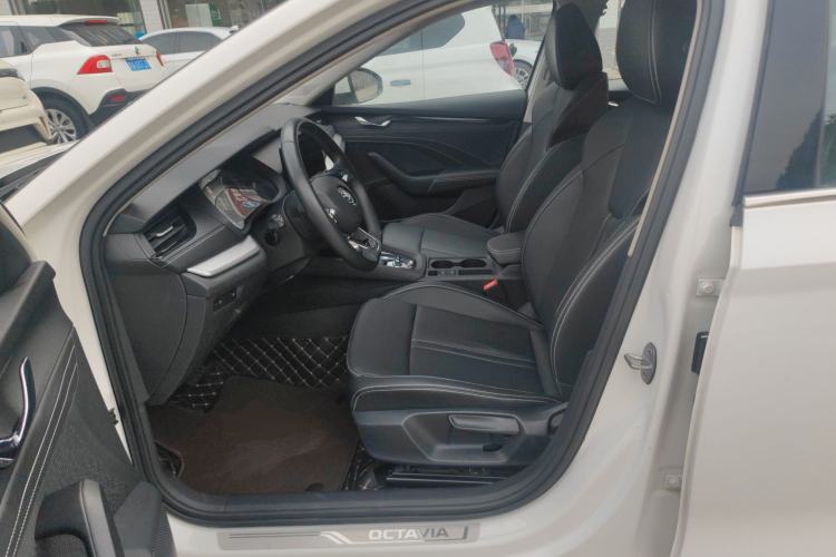 Used Skoda Octavia 2021 PRO TSI280 DSG Luxury Edition Left Front Seat