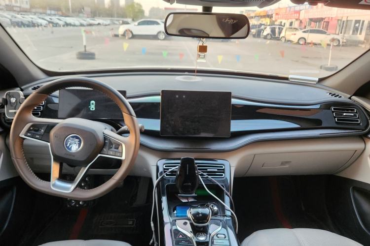 Used BYD Qin PLUS 2024 HONOR Edition DM-i 55KM Leading Model Interior 3