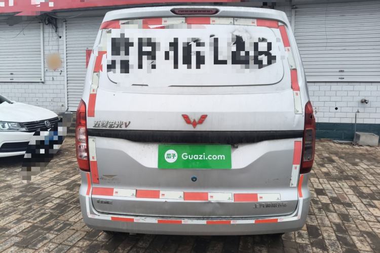 Used Wuling Hongguang V 2019 1.5L Jingqu Edition Sealed-Window Vehicle China VI LAR
