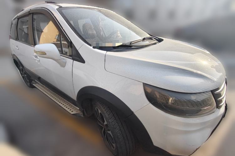 Used FORTHING Joyear X5 2013 1.6L Manual Luxury Model China IV Standard