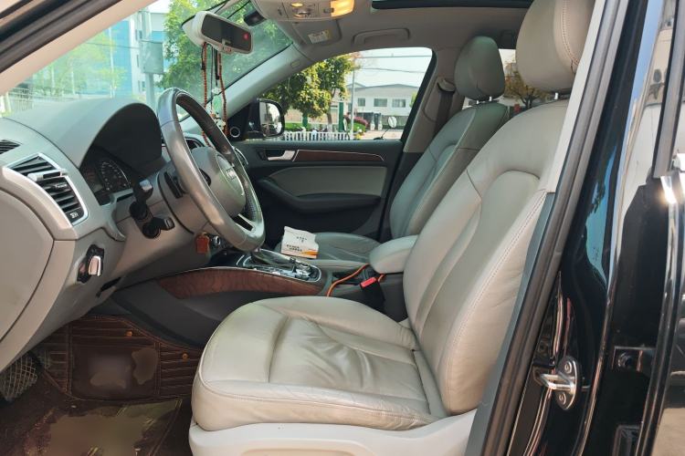 Used Audi Q5 2017 40 TFSI Comfort Model Left Front Seat