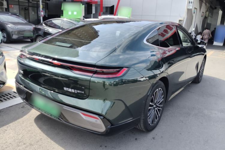 Used Geely Galaxy Galaxy 8 2025 130km EM-i Deluxe Edition
