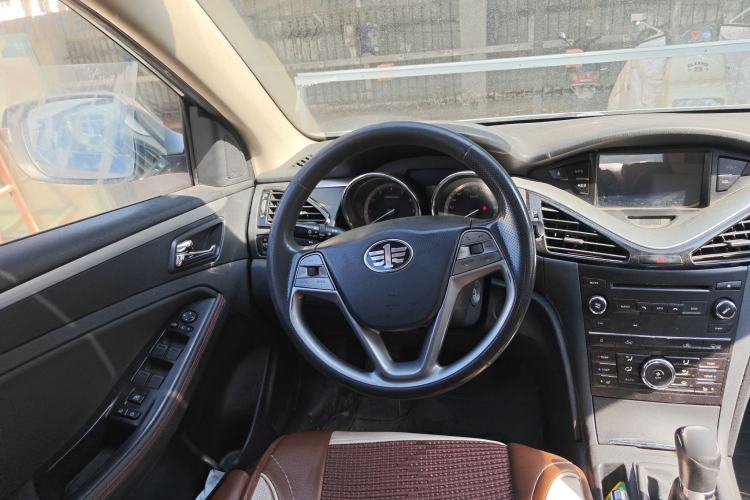 Used Bestune B70 2014 2.0L manual luxury version