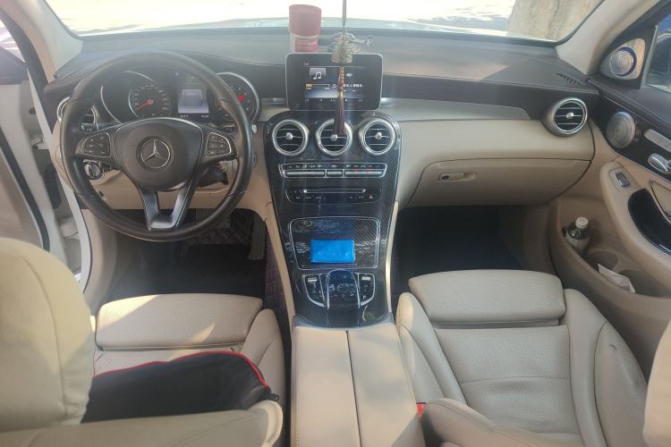 Used Mercedes-Benz GLC 2016 GLC 260 4MATIC Luxury Model
