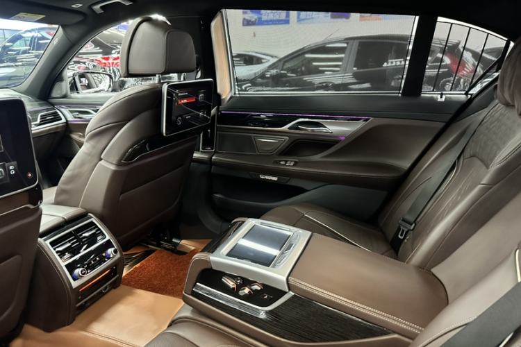 Used BMW 7 Series 2018 730Li Luxury Edition M Sport Package