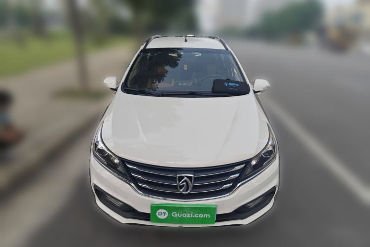 Used Baojun 310W 2017 1.5L Manual Fashion Model China V
