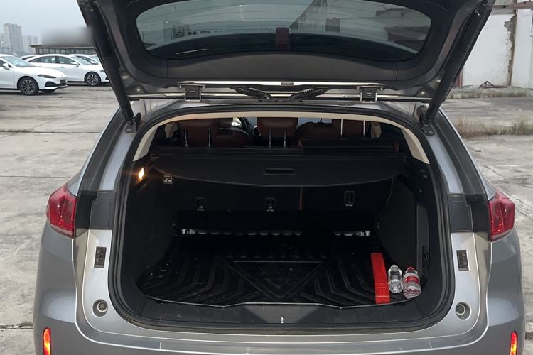 Used Wey VV7 2017 2.0T Ultra-Luxury Version
