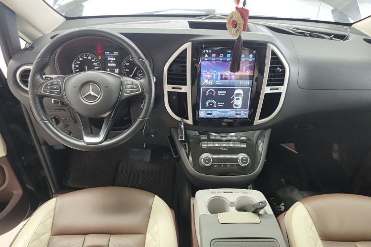 Used Mercedes-Benz Vito 2016 2.0T Business Edition Center Console