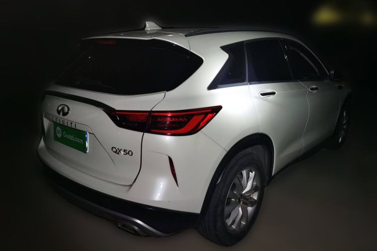 Used Infiniti QX50 2018 2.0T Two-Wheel Drive Fashion Edition Rear Right 45 Deg