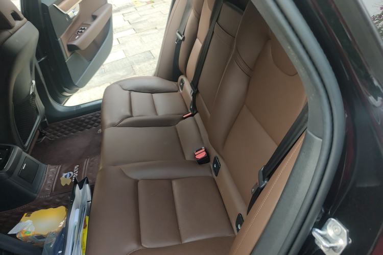 Used Volvo S90 New Energy 2021 T8 eDrive Hybrid Zhiyi Luxury Edition Left Rear Seat